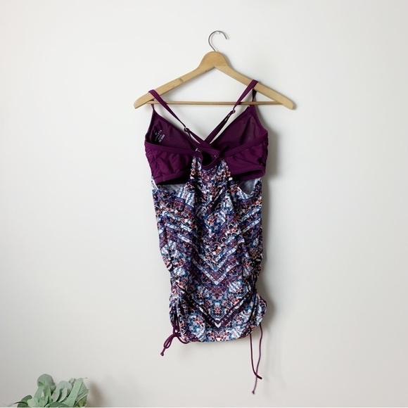 [Athleta] Women's Floral Geometric Ruched Built In Bra Sleeveless Tank Top - Picture 6 of 8